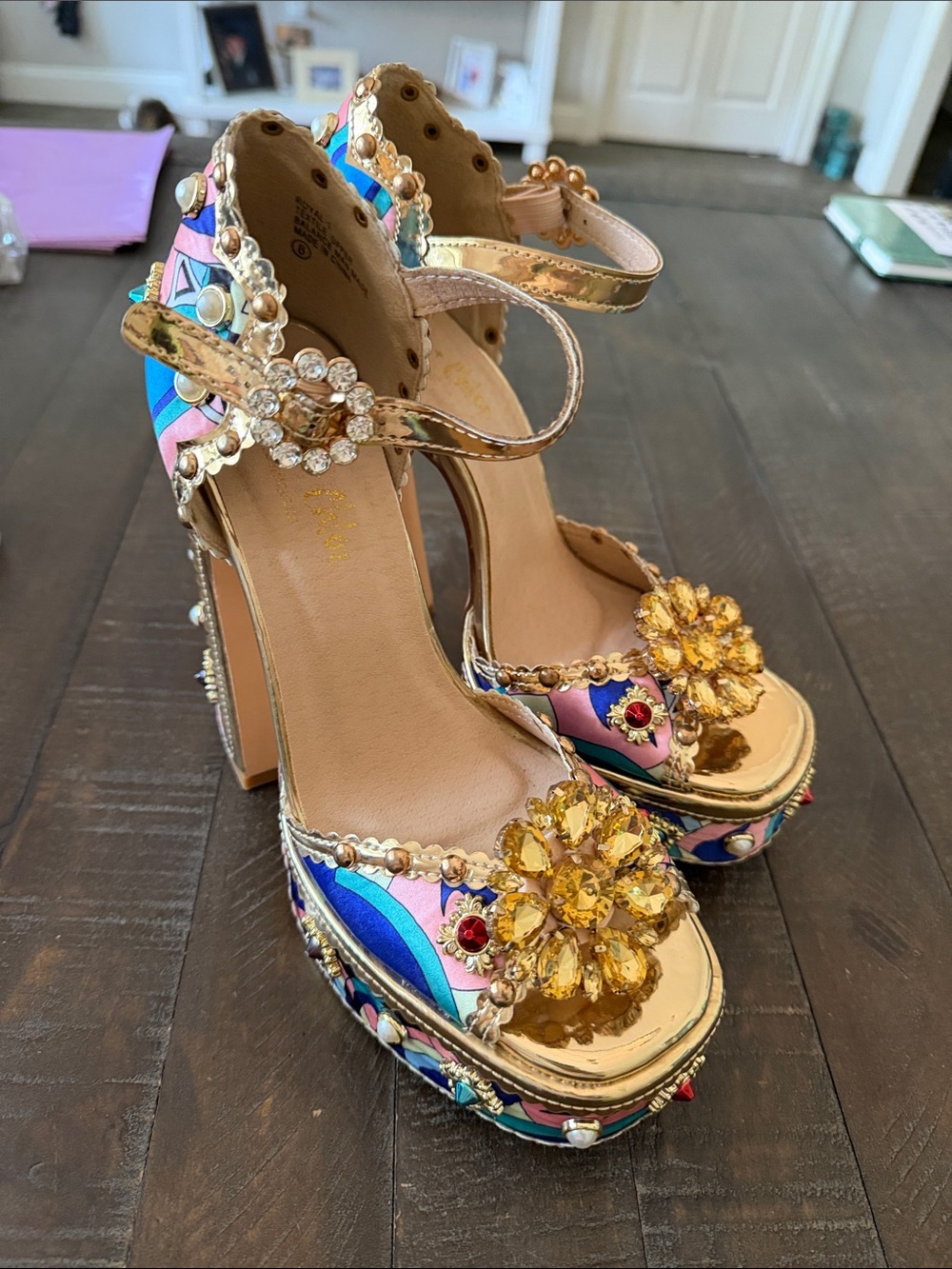 Chase + Chloe Gold Platform with Pink and Blue Pattern ❤️ Disco Barbie - Picture 5 of 10